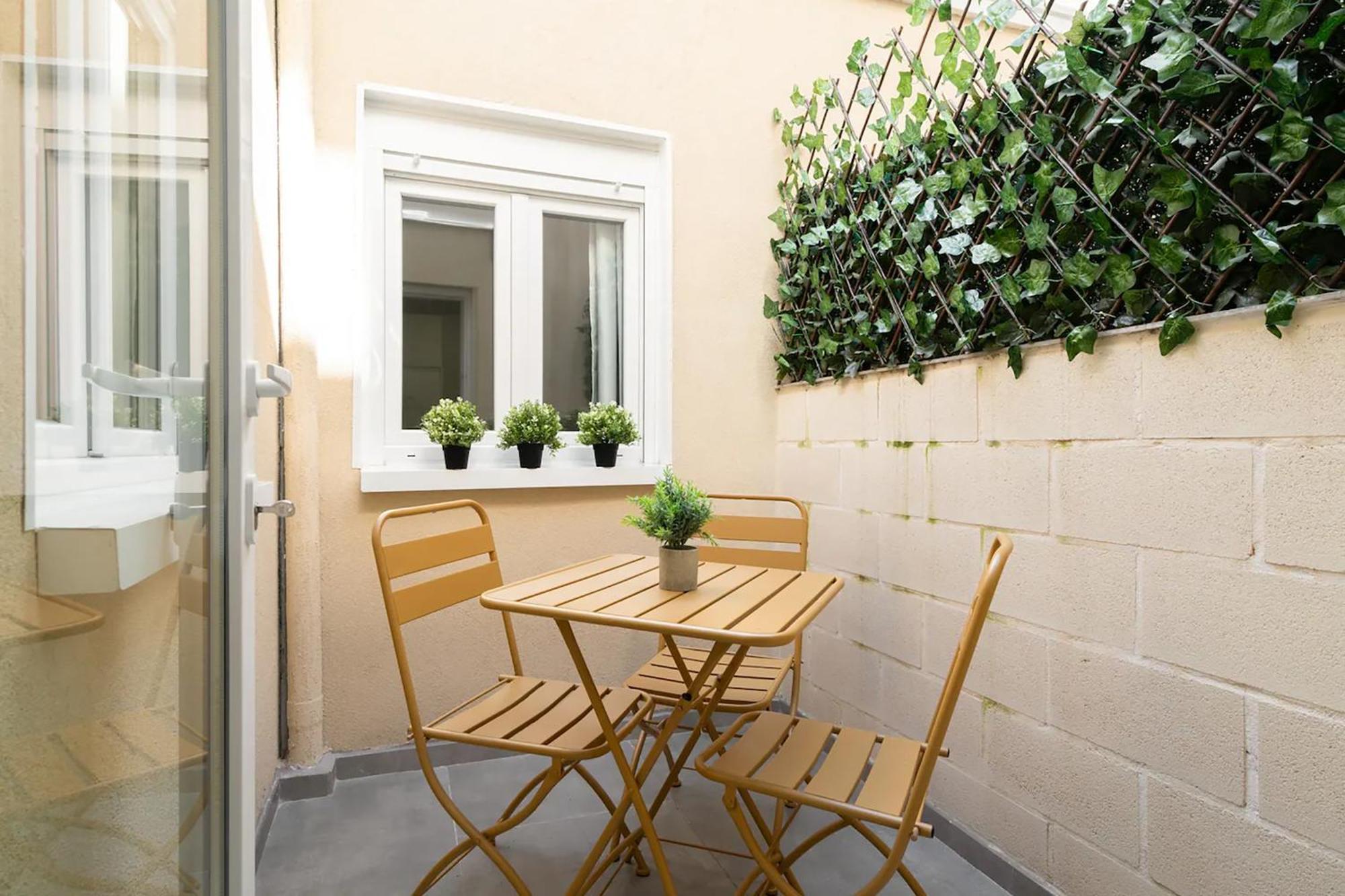 Charming San Isidro Appartement Madrid Buitenkant foto